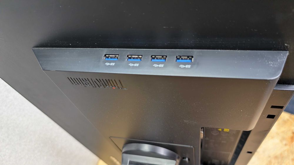 Monitor 23,8" Lenovo T2424p IPS 1920x1080