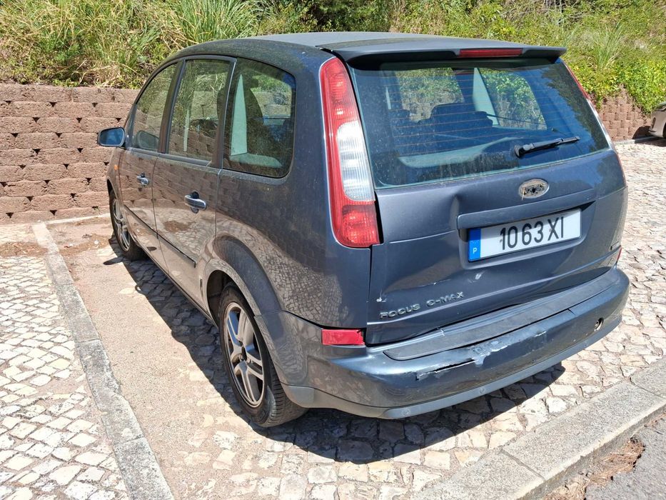 FORD CMAX 2004 com danos na traseira