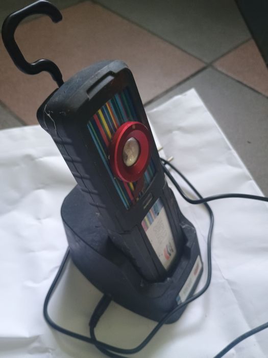 Lampa odtwarzające światlo słoneczne Lechler