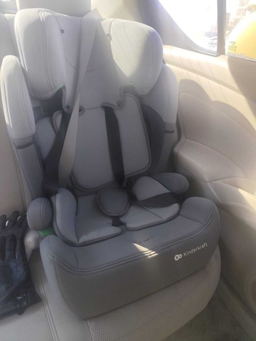 Автокрісло дитяче
