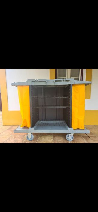 Carrinho de serviço para hotelaria