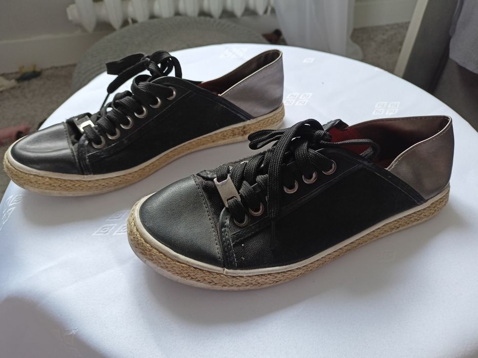 Buty czarne rozmiar 38