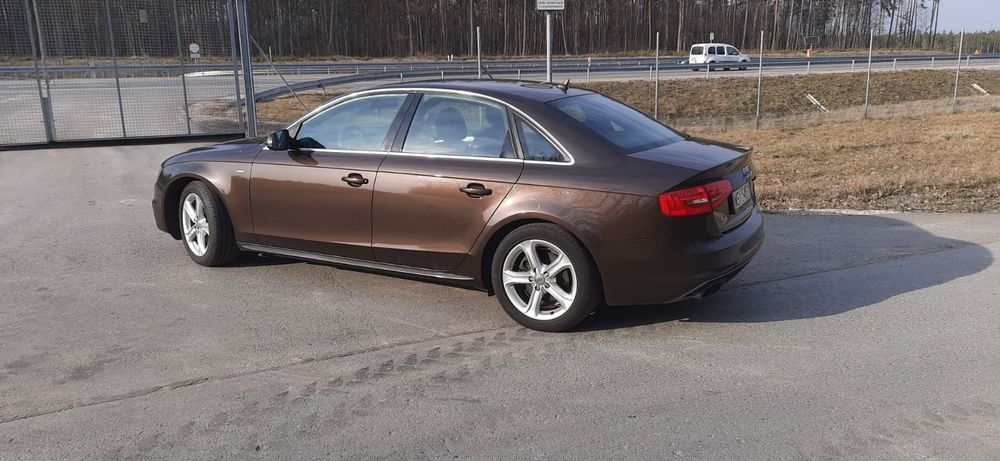 Audi A4B8 lift S-Line 2.0 TDI 150 KM automat, szyberdach