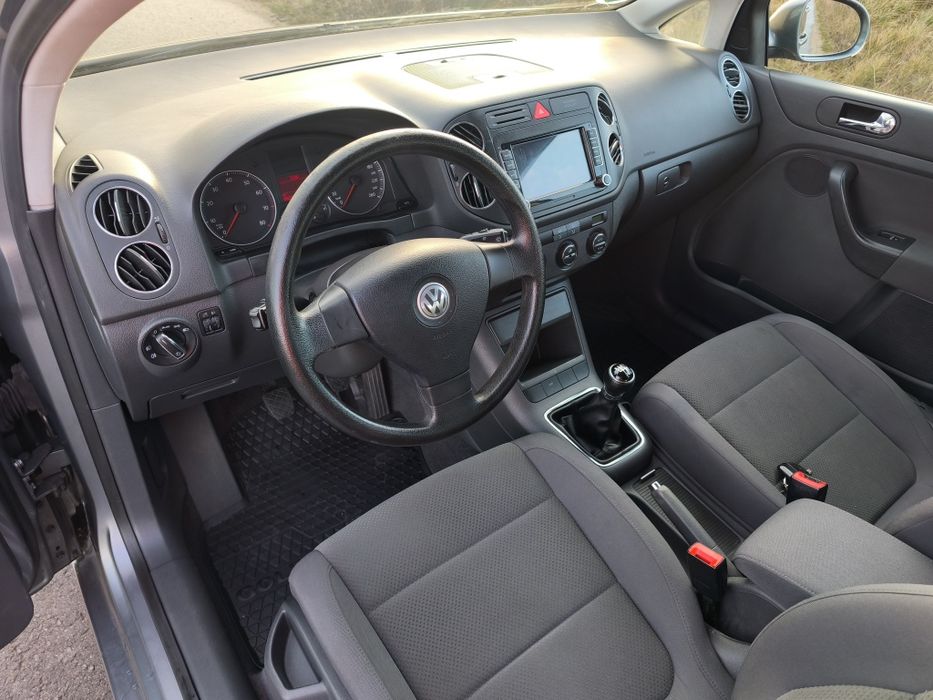 Golf 5 Plus 1.6 benzyna 94tys. km okazja
