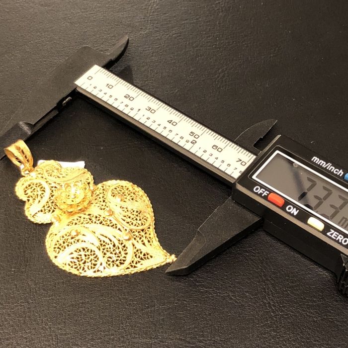 Pendente Coracao de Viana em Prata Dourada 925%