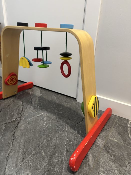 Продам стійку з іграшками IKEA