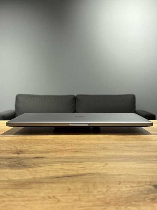 Macbook pro 15 2018 core i9 2.9g 16/512gb !! Гарантія від магазину !!