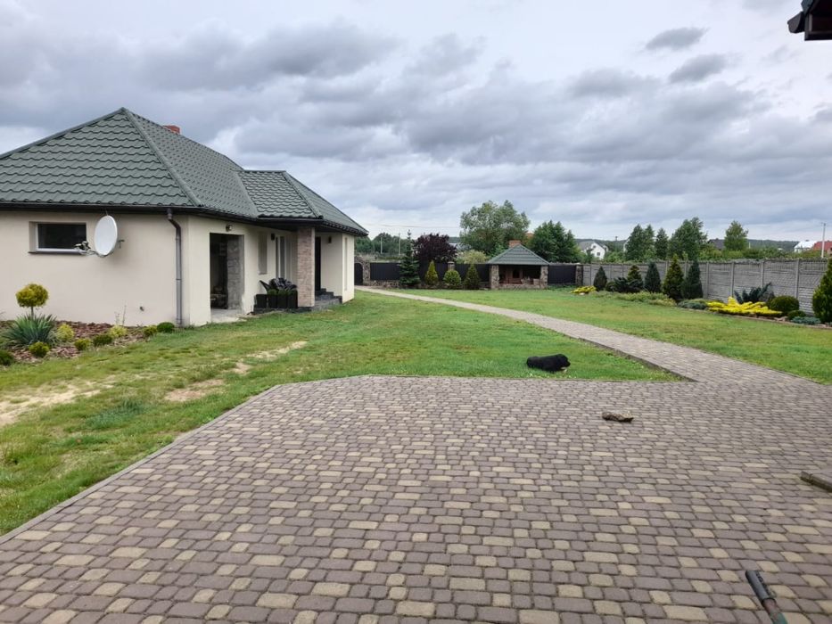 Подобова оренда будинку в м. ЯВОРІВ біля кордону Краковець-Корчова