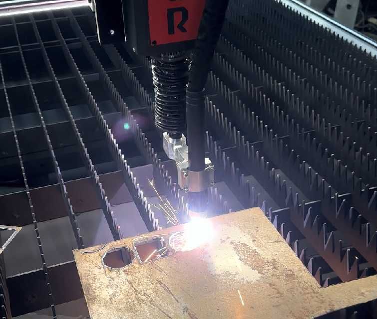 Виготовлення обладнання з ЧПУ. Плазмові верстати для металообробки