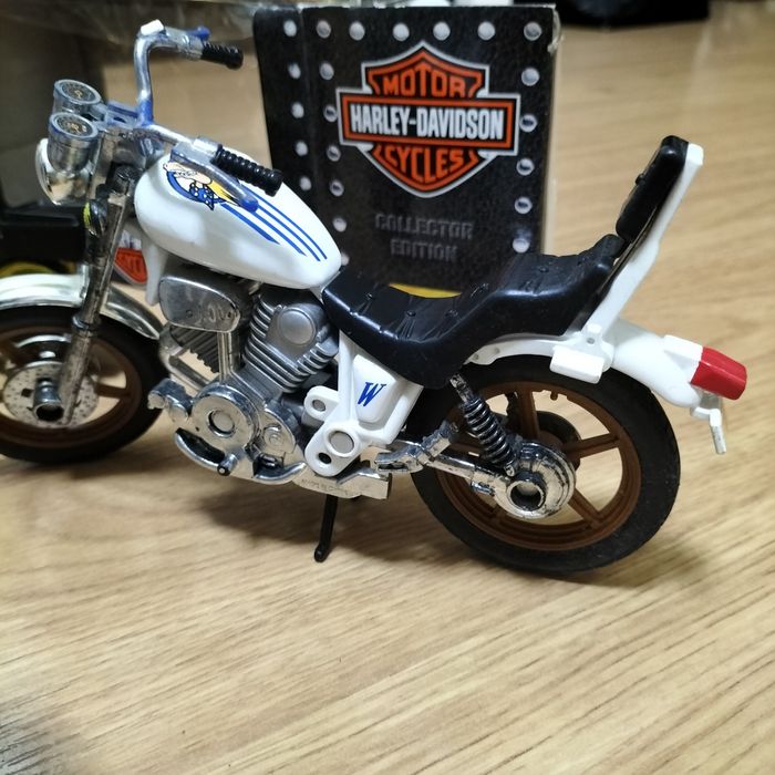 Motas de colecção, lote das 6. 20 cm e 15 cm as pequenas