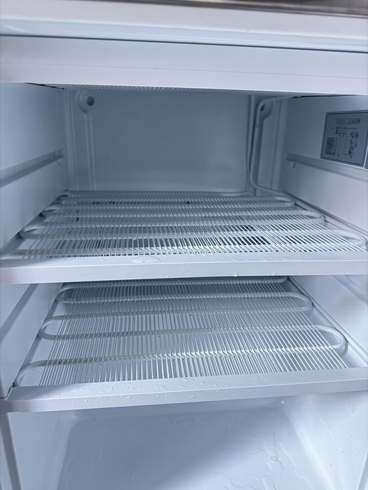 Шафа морозильна REEDNEE DF200SL