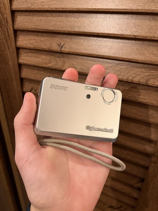 Колекційний цифровий фотоапарат Sony Cyber-shot DSC-T3 Silver (CCD / Full Set / Y2K) Рідкість!