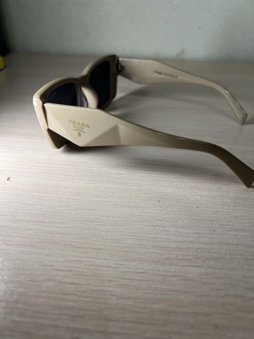 Окуляри prada.