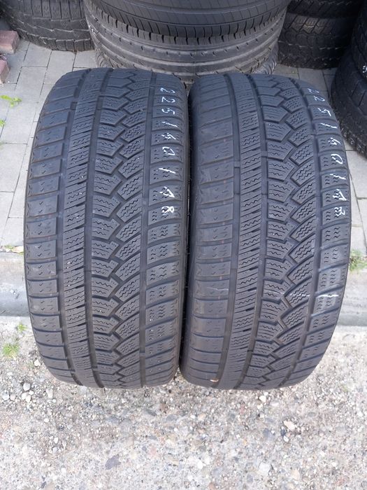 2x Opony Używane Całoroczne 225/40R18 Sunfull