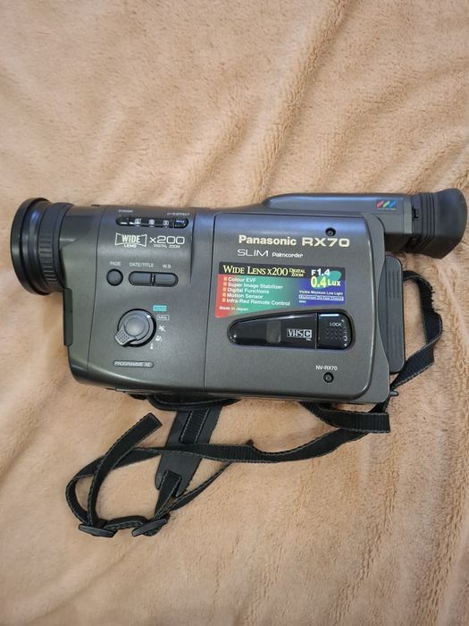 Продам видеокамеру Panasonic rx 70