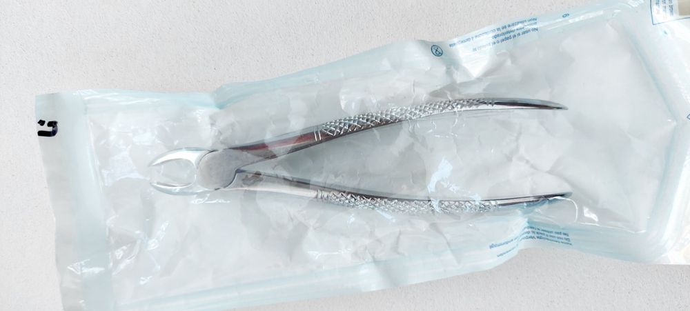 Kleszcze ekstrakcyjne górne