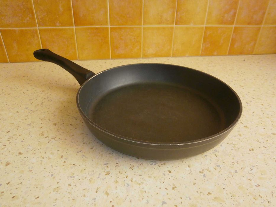 Patelnia FISSLER 28cm. aluminiowa ładna.
