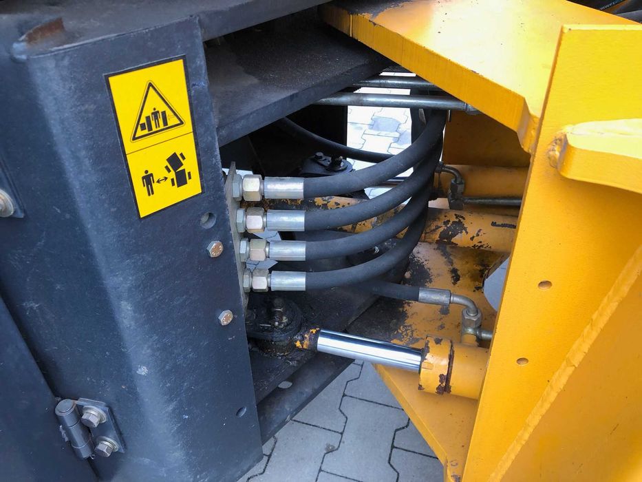 Ładowarka kołowa CTM 930 Silnik 106KM, Tylko 1225h