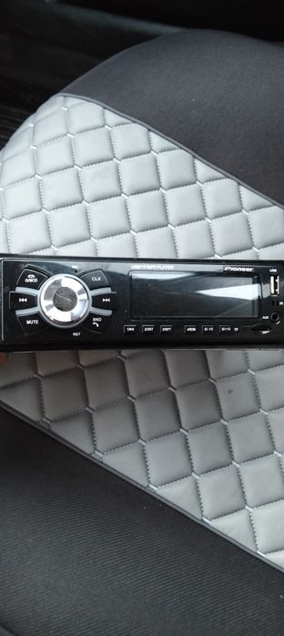 Магнітола pioneer