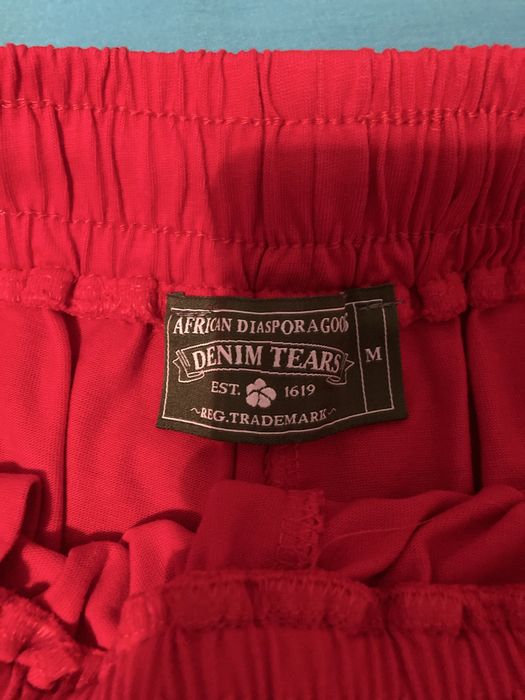 Calções denim tears vermelhos