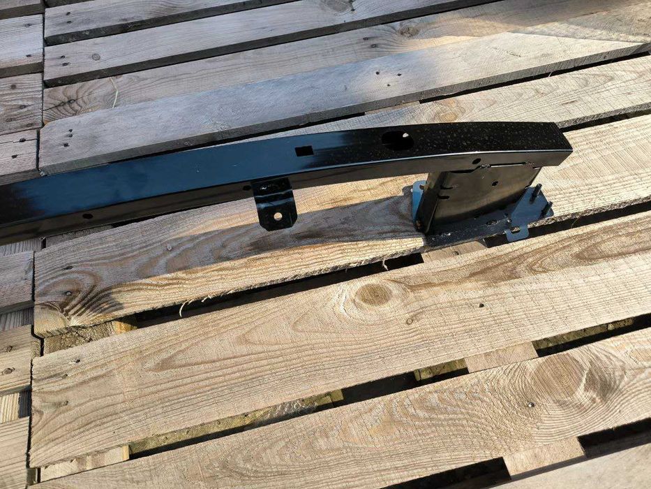 Підсилювач бампера на Nissan Rogue T33 X-trail 2021- усилитель бампера