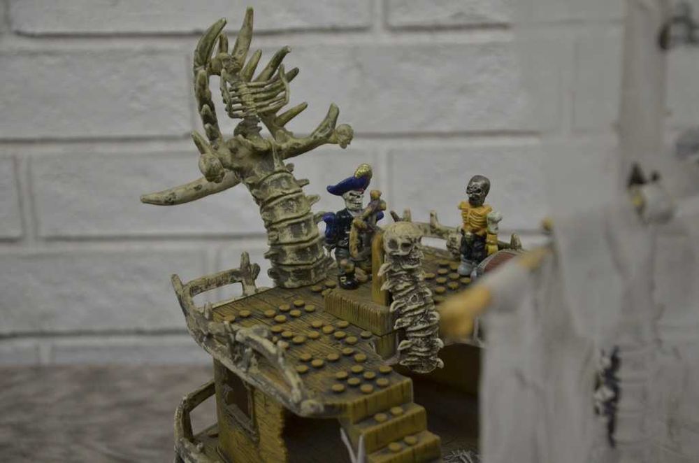 Огромный Корабль Mega Bloks 3660 Dread Eye's Phantom