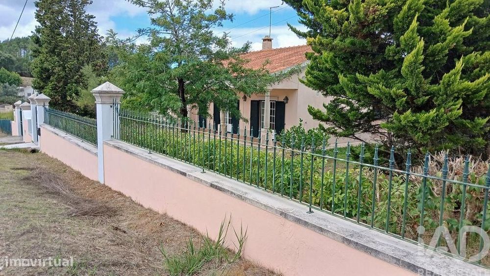 Casa / Villa T3 em Alvorninha de 150,9 m2