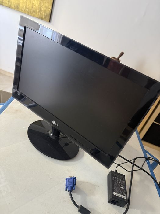 Monitor LG Led secretaria