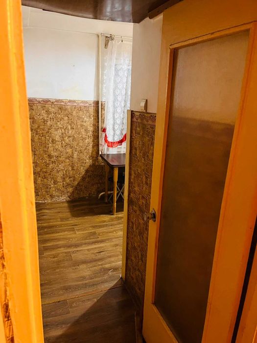 Здам 3к квартиру поблизу метро Вокзальна вул. Кавказька 9