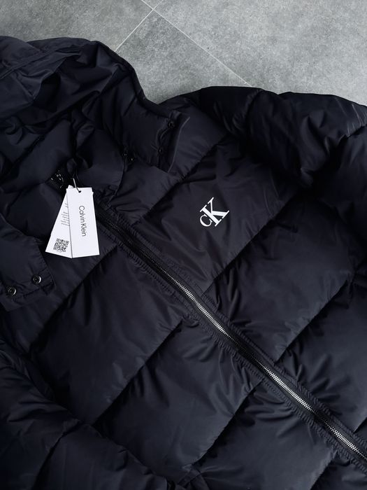 Зимова куртка з капюшоном Calvin Klein