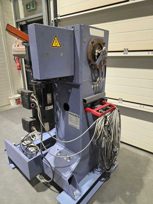 Rozwijak do blachy 500mm 3500kg   hydrauliczny