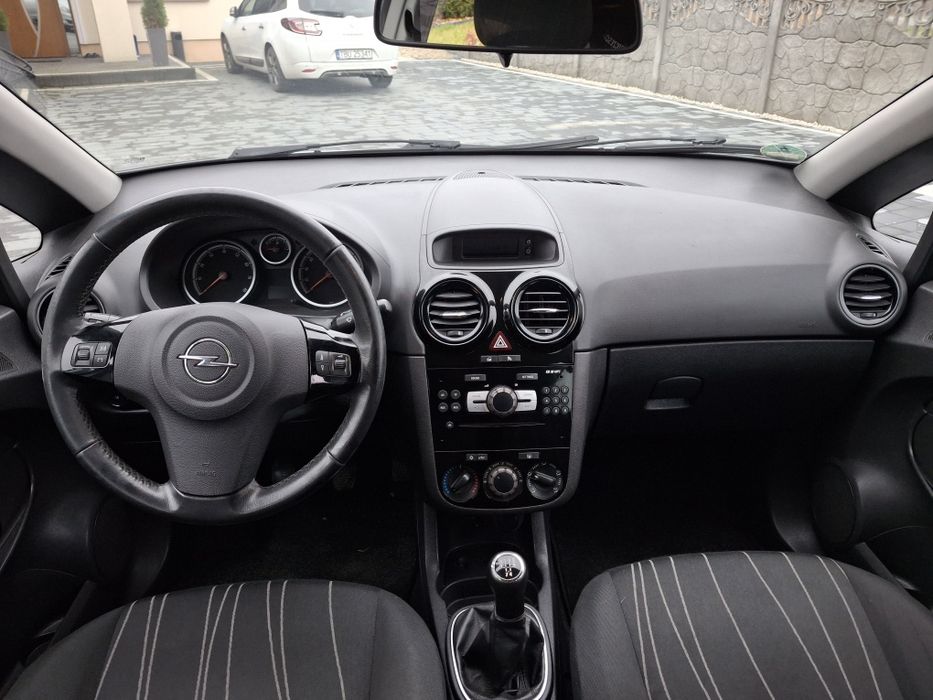 Opel Corsa 2010 rok! 1.2 Benzyna +Gaz! 145 tyś przebiegu!