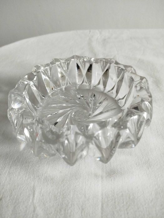 Kryształowa popielnica PRL