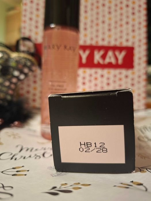 Mary Kay Oil-Free Eye Makeup Remover – 110 ml