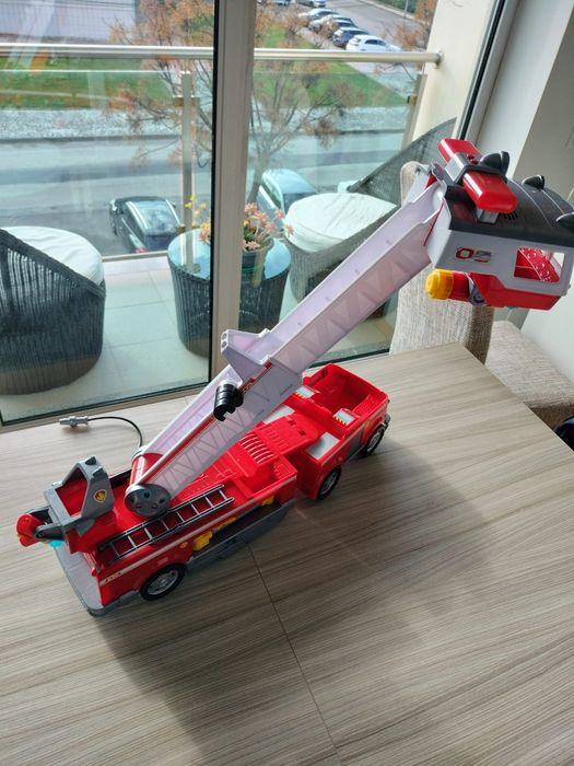 Camião de Bombeiros Patrulha Pata (Ultimate Fire Truck)