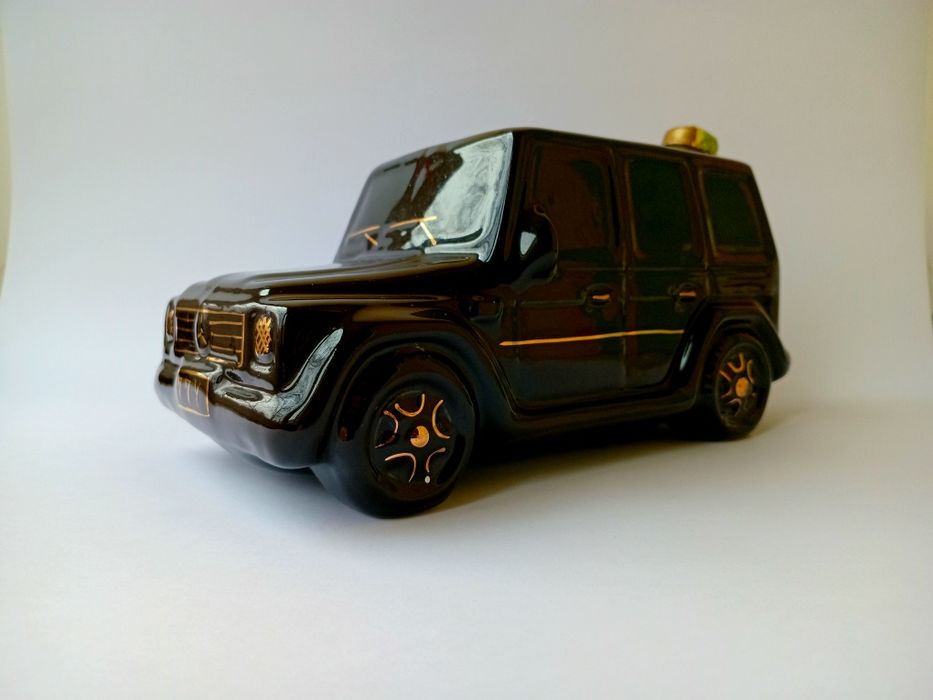 Пляшка фігурна мерседес кубік джип художня порцеляна розпис позоло