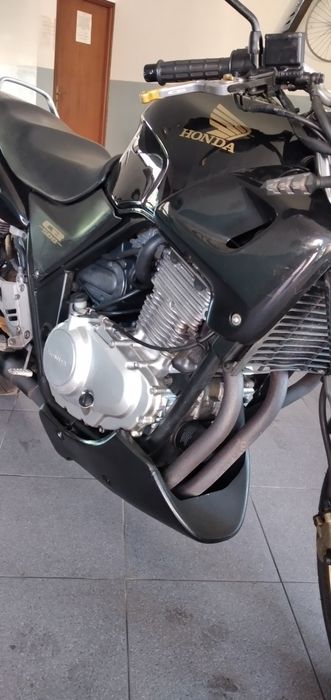 Scooter SH 300cc ,/Outra Honda CB 500c.c/Piaggio 300cc  em Porto .