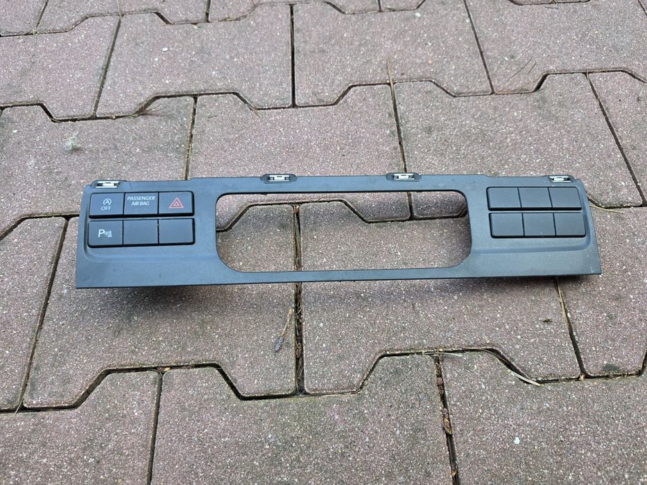 Ramka nawiewu VW T6 7E0857304