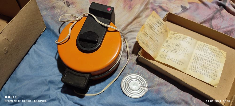 Электровафельница Светлана