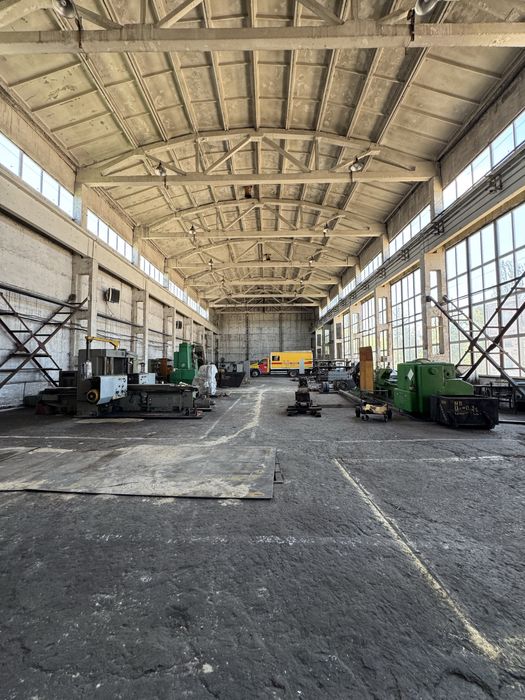 Продам Виробничий комплекс, 4294 м.кв, 1,7 Га ділянка, цеха, склад