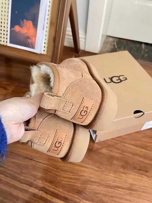 UGG Classic Ultra min R.37