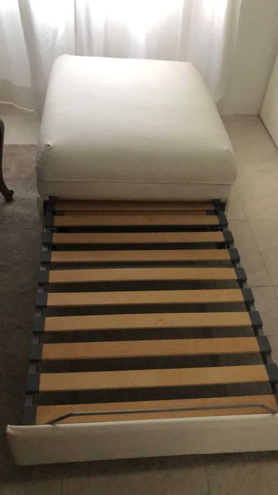 Sofá Cama em pele