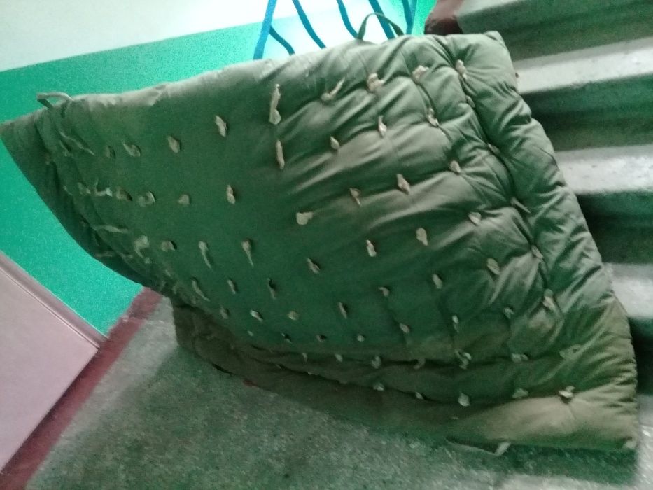 Матрас ватный 1,3\1,8 м.