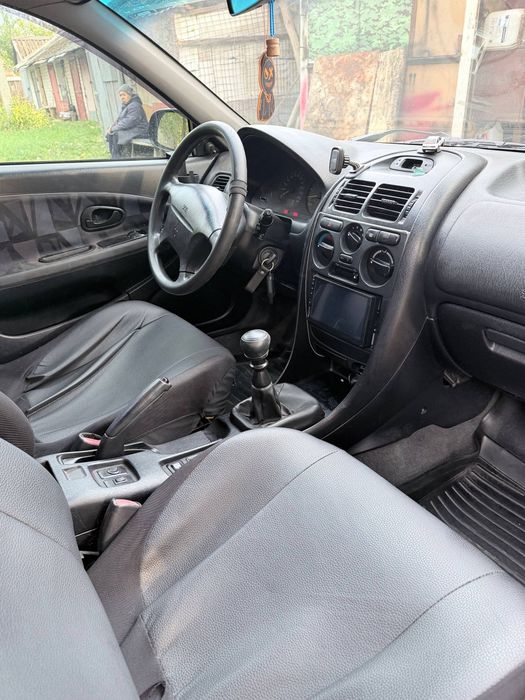 Mitsubishi Carisma 1.6 переоформлення