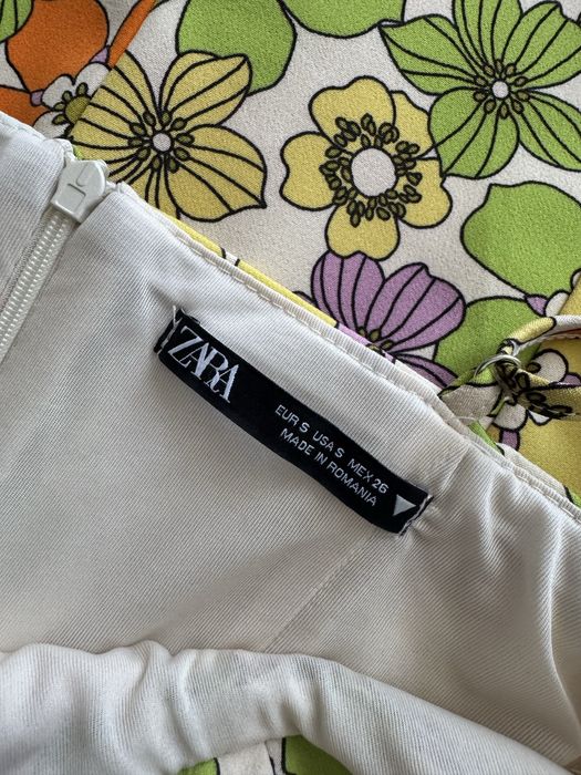 Сукня від Zara в розмірі S