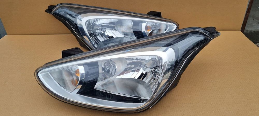 LAMPA HYUNDAI I10 II LIFT PRAWA 7 PIN PRZÓD PRZEDNIA