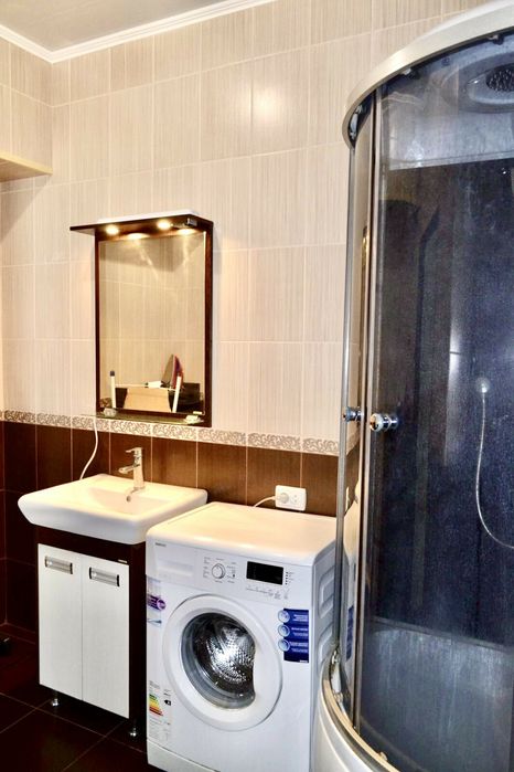 Посуточно, Просторная  квартира центр, Мост-Сити, паркоместо, Smart TV