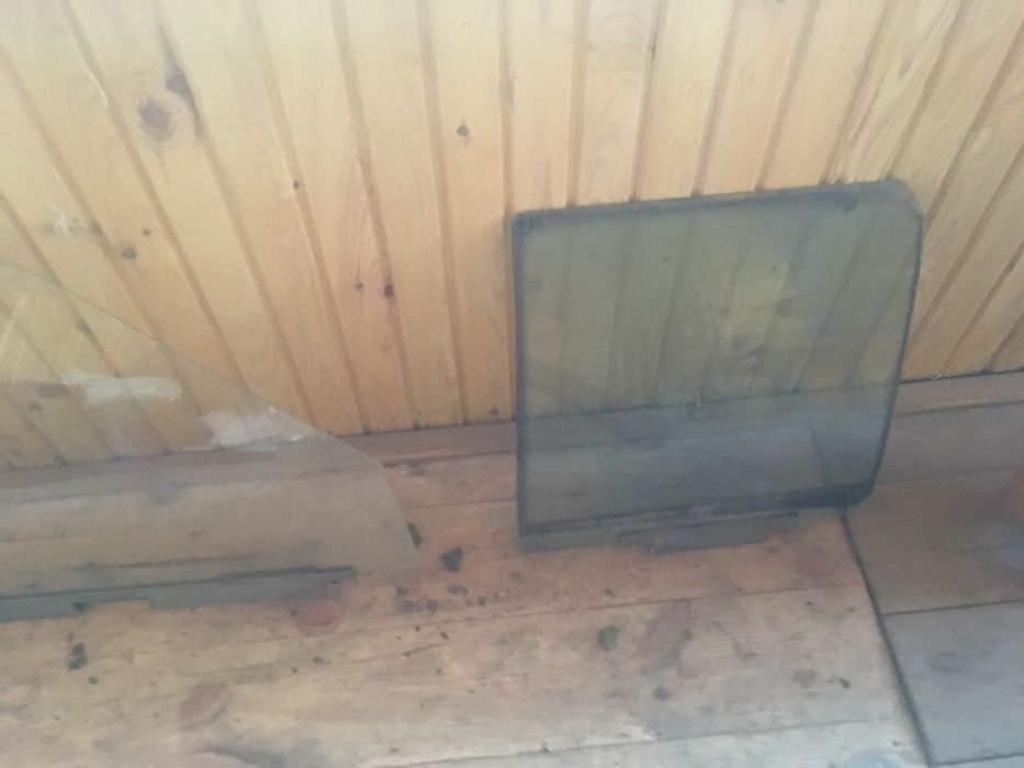 Стьокла на Форд ескорт