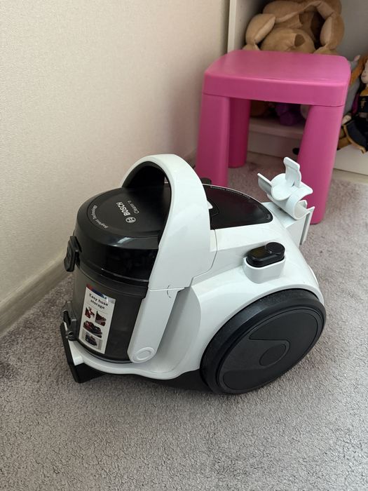 Пилесос Bosch в гарному стані