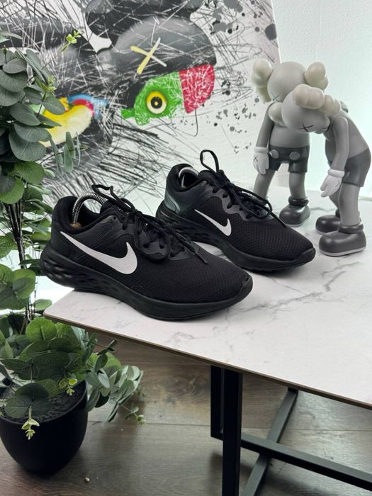 Кросівки Nike Revolution 42 розмір Е7469